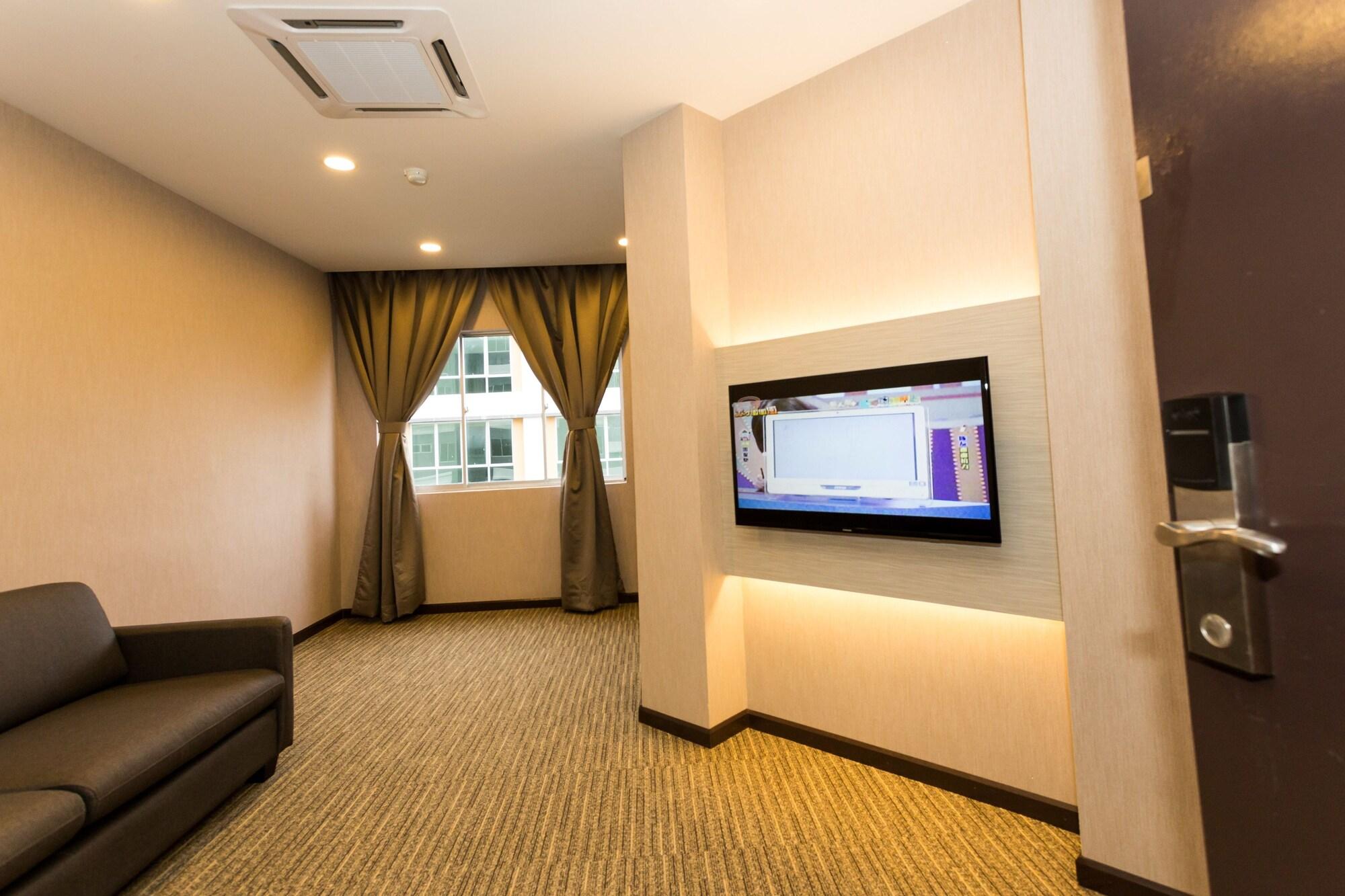 Icon Hotel Сегамат Екстериор снимка