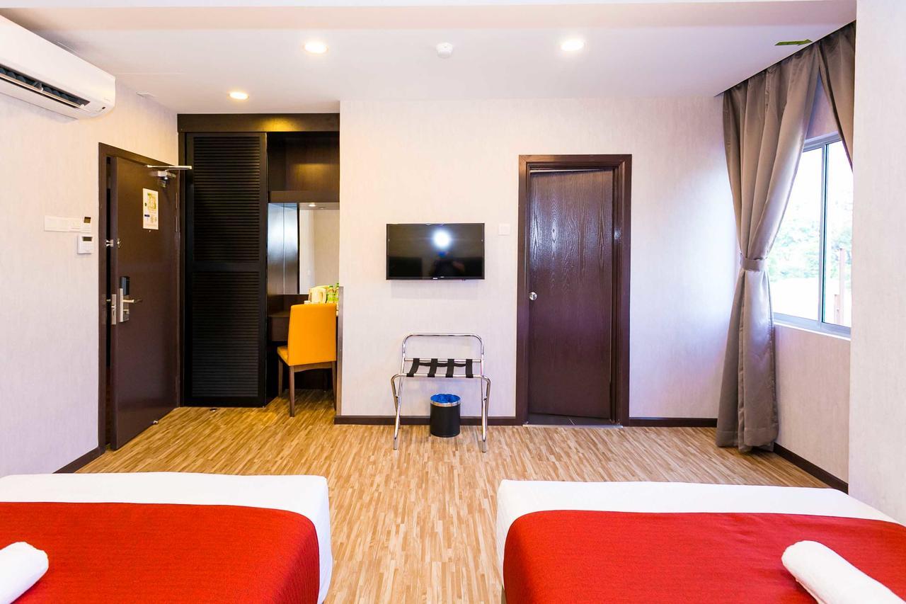 Icon Hotel Сегамат Екстериор снимка